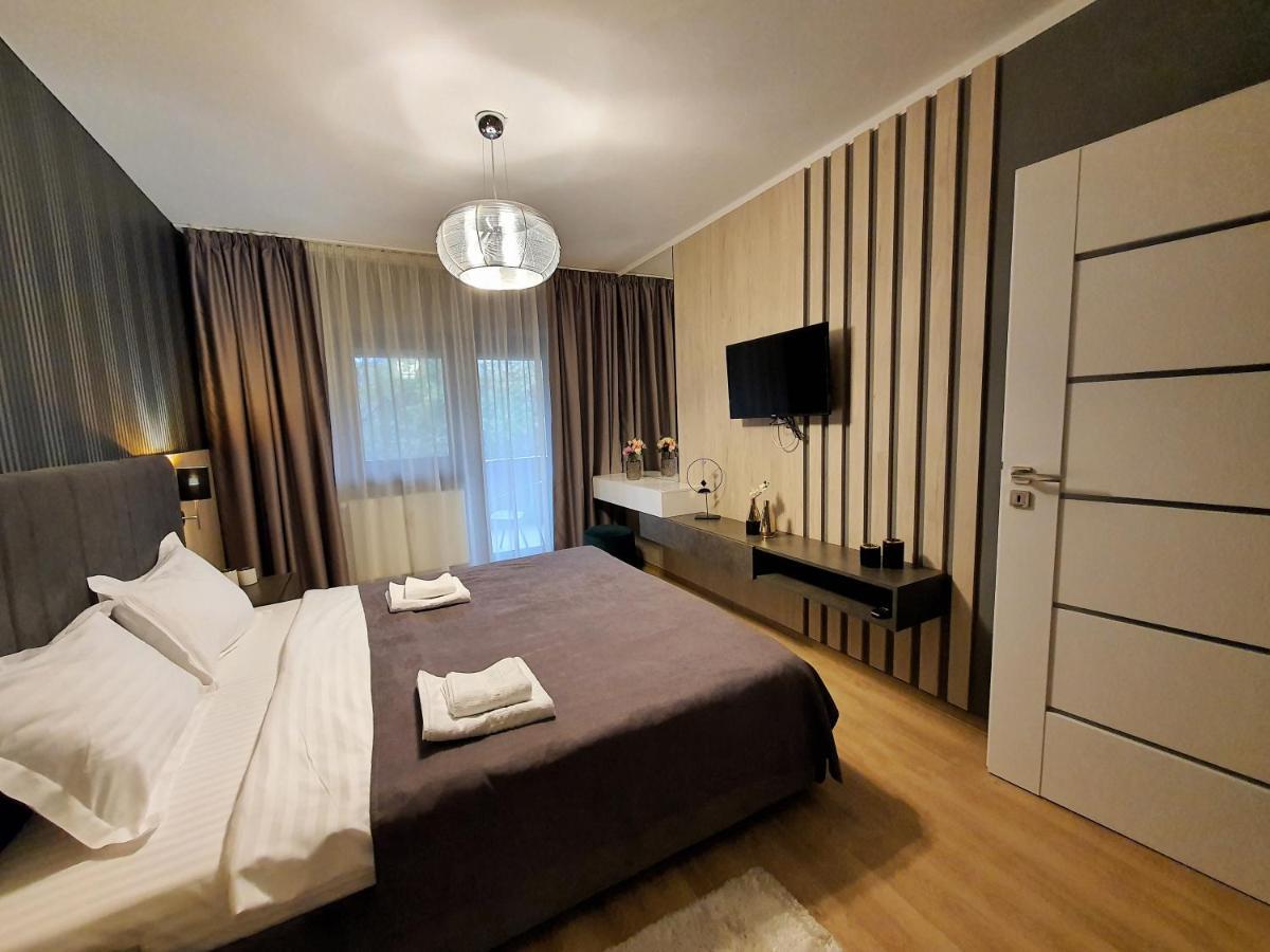 Charlotte Apartment - 2Bedrooms W Parking Near Nymphaea ออราแด ภายนอก รูปภาพ
