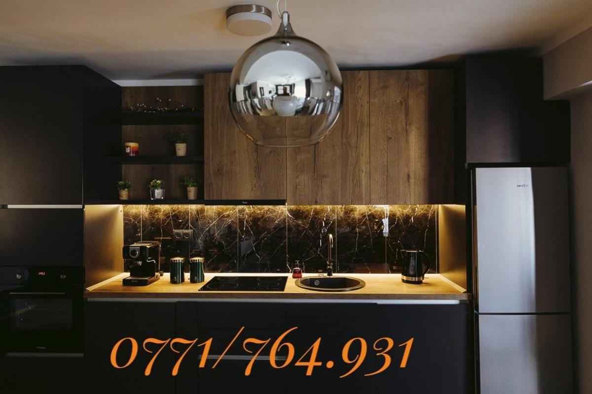 Charlotte Apartment - 2Bedrooms W Parking Near Nymphaea ออราแด ภายนอก รูปภาพ