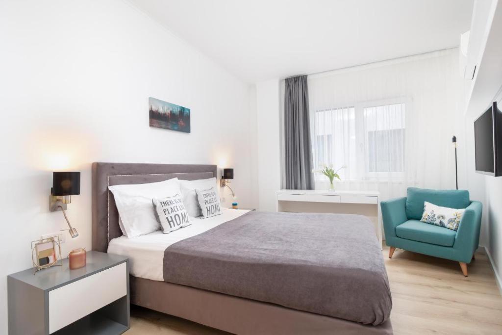 Charlotte Apartment - 2Bedrooms W Parking Near Nymphaea ออราแด ห้อง รูปภาพ