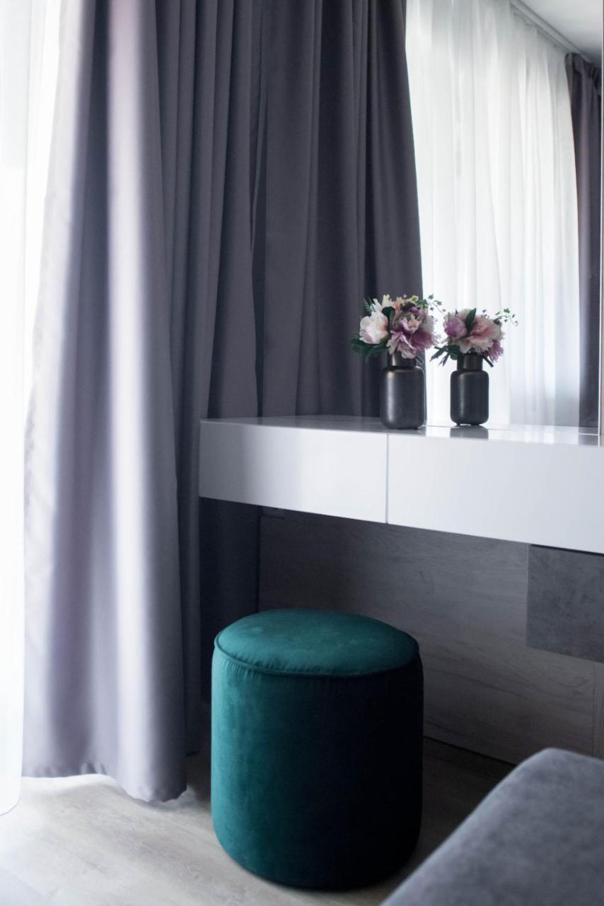 Charlotte Apartment - 2Bedrooms W Parking Near Nymphaea ออราแด ภายนอก รูปภาพ